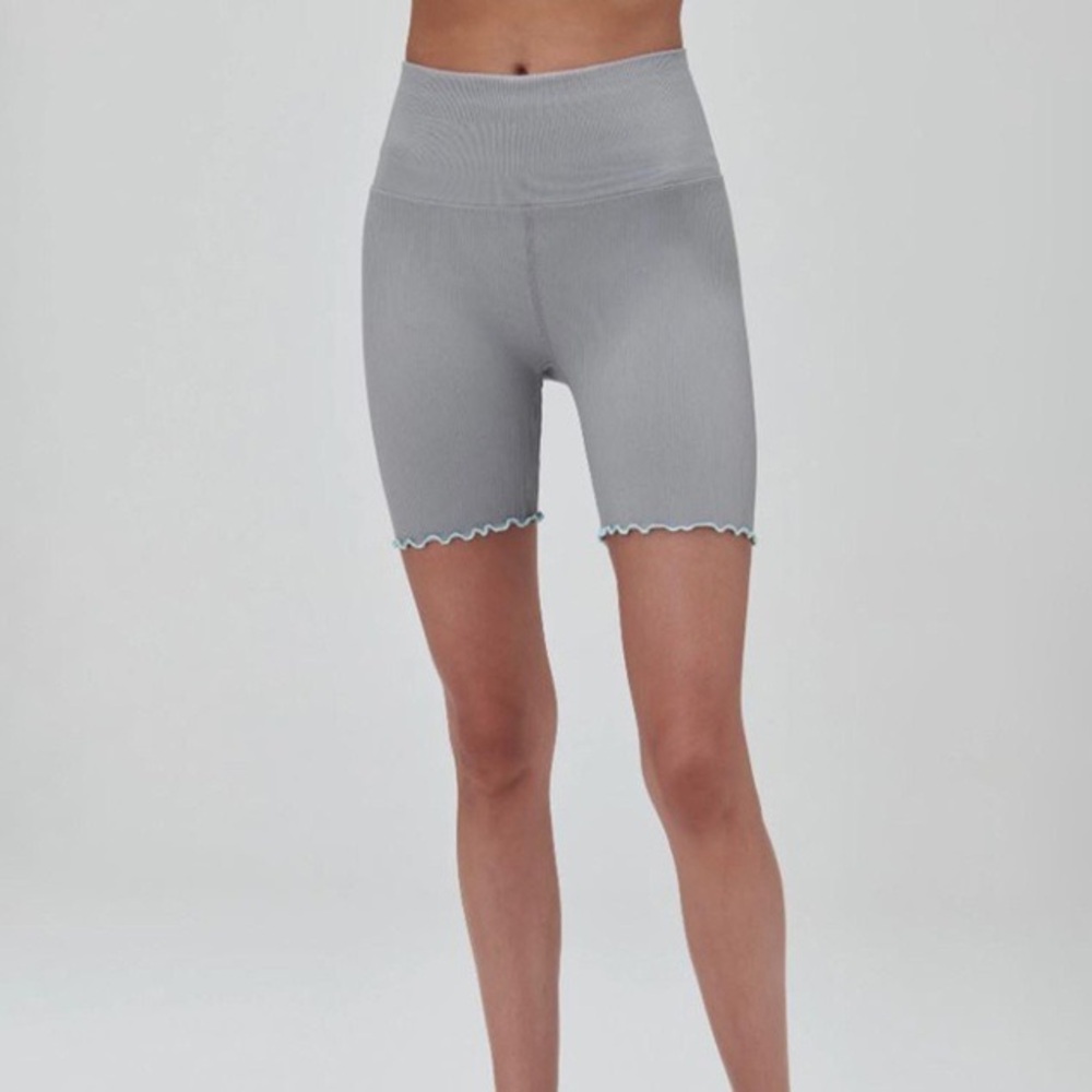 Spiritual Gangster Seamless Ruffle Biker Short XS/S